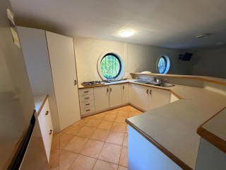 Secluded Rainforest Retreat with Dual Living, Minutes from Airlie Beach