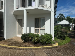 Cute and Modern with Pool!