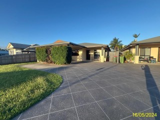 Charming Family Haven in Gardenia Street