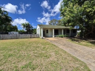 Charming Family Home in Tranquil Heatley Cul de Sac